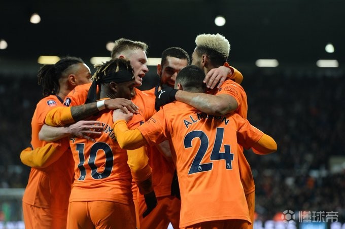 开元棋牌app-谢菲联主场取胜，保级前景一片希望的简单介绍